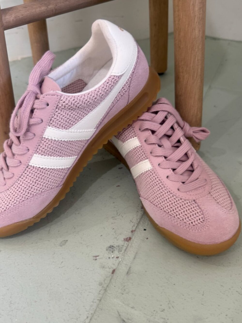 Gola Tornado Zephyr in Chalk Pink - Picture 2 of 2